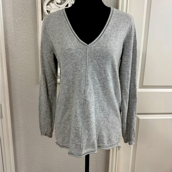 J. Crew Tops - J..Crew cotton and wool V-neck tunic